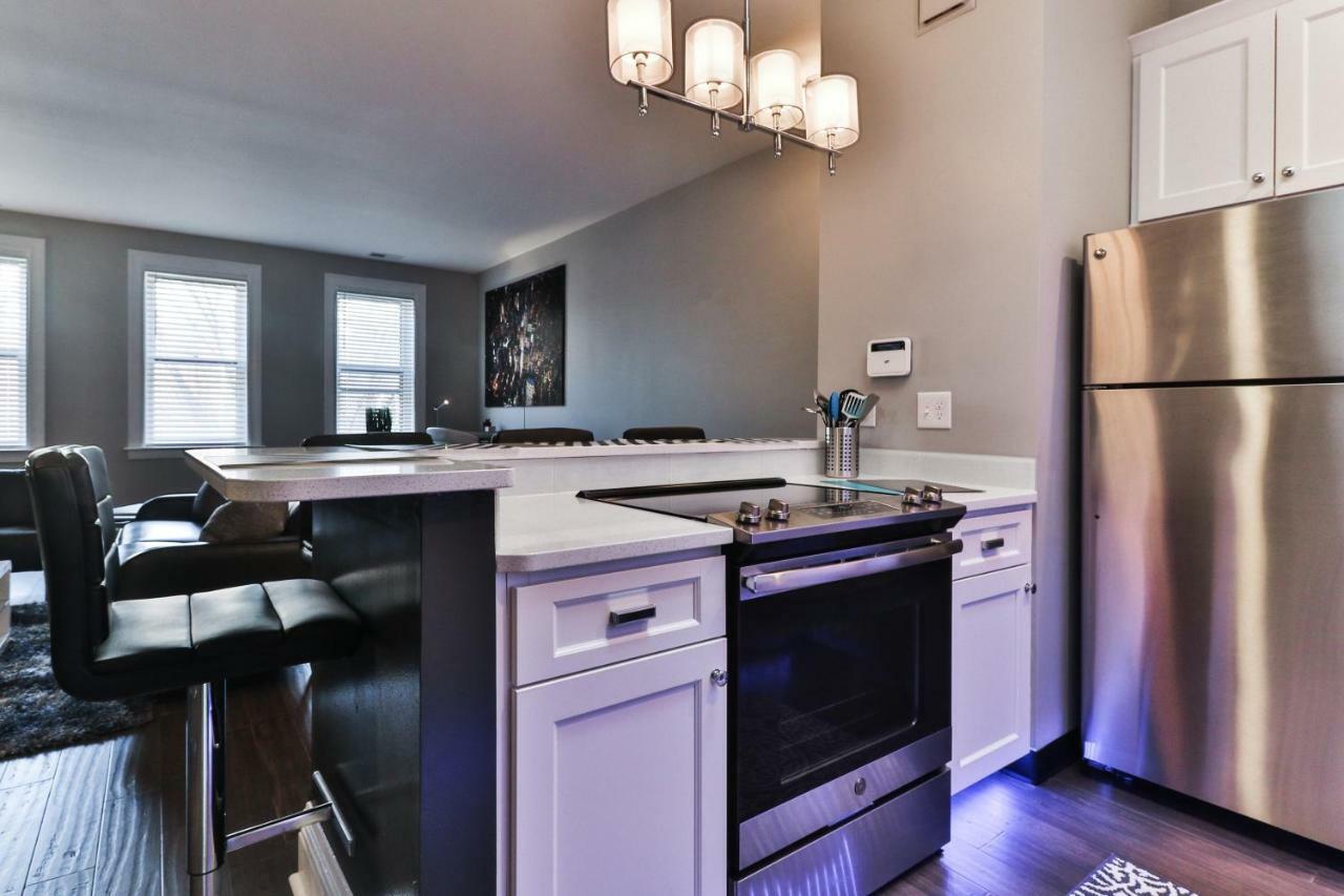 Luxury Apt W/ Spectrum Mood Lighting - Historic Cherokee Street Antique Row Мэриленд-Хайтс Экстерьер фото